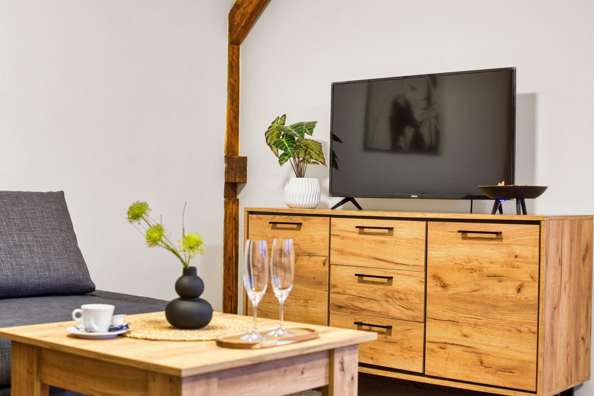 Hotel A Restaurace Ruze Podborany Екстер'єр фото