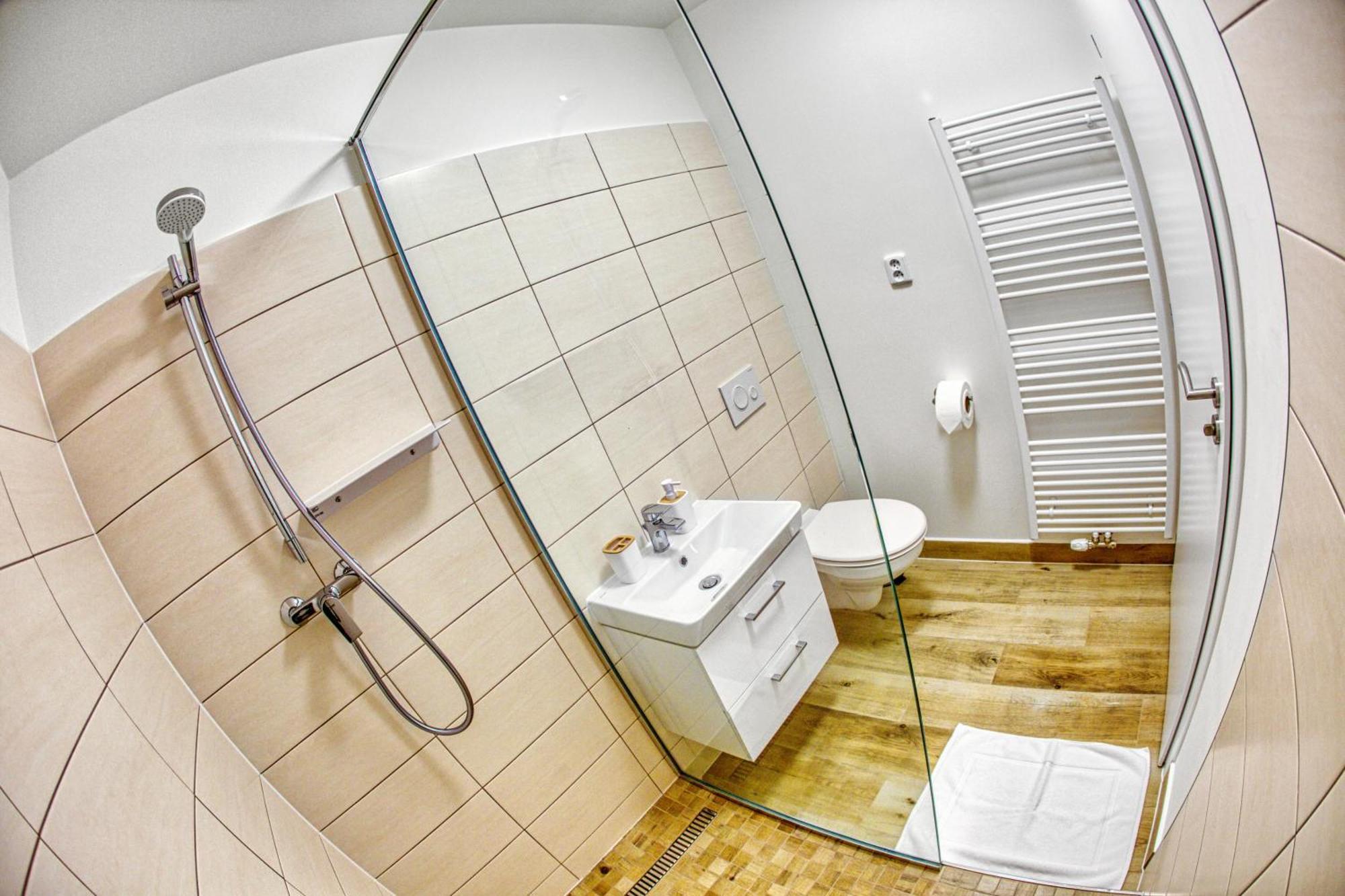 Hotel A Restaurace Ruze Podborany Екстер'єр фото